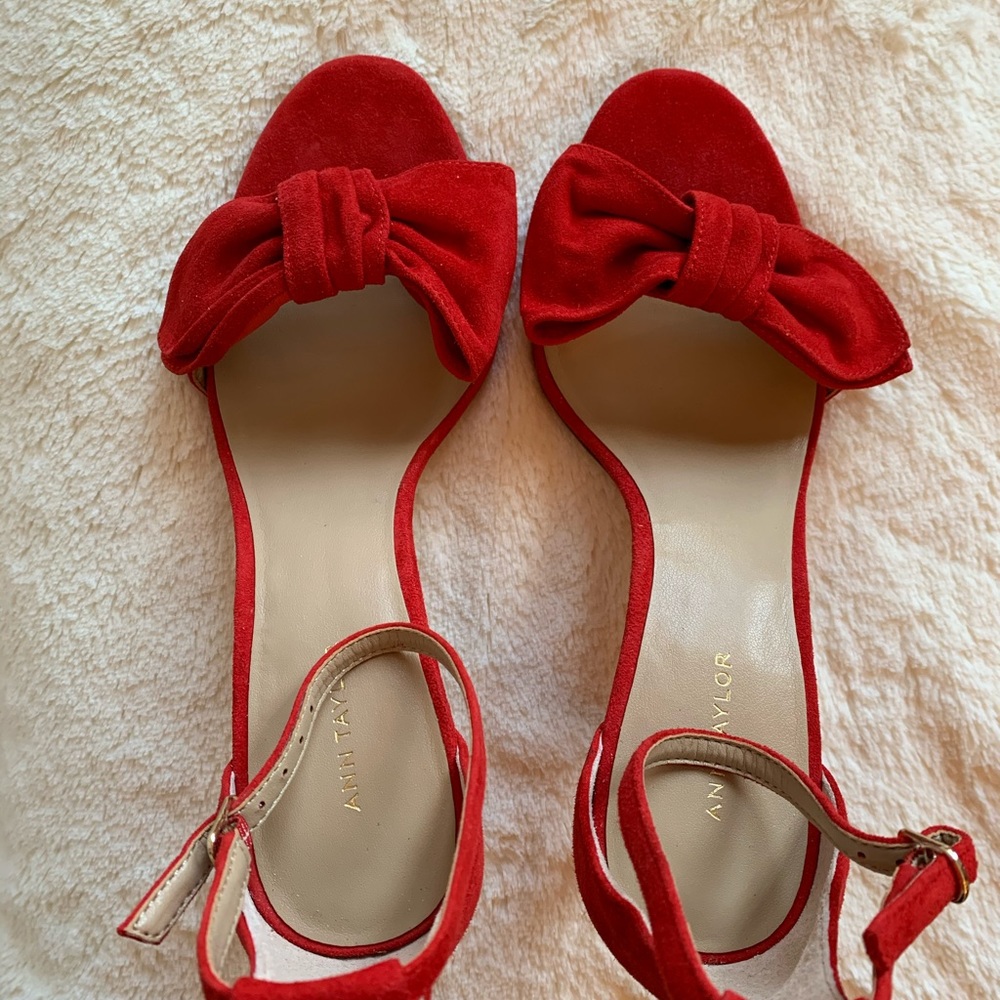 Ann Taylor Red Suede Pumps - NWOT - Picture 5 of 7
